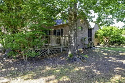 808 Llewellyn Drive Trent Woods NC 28562