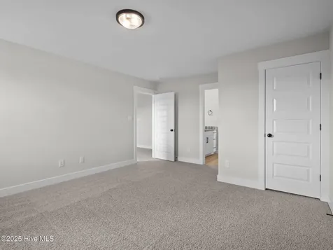 301 E Ivybridge Drive Hubert NC 28539