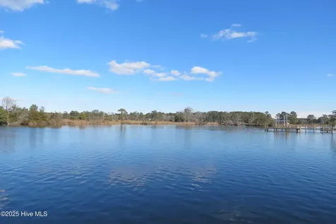 109 Winding Creek Drive Oriental NC 28571