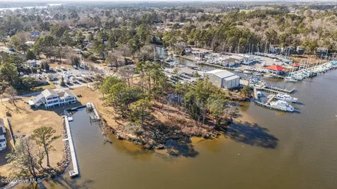 1238 Neuse Drive Oriental NC 28571