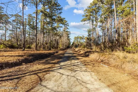 220 Kings Way Gloucester NC 28528