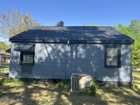1510 Hyman Avenue Kinston NC 28501