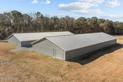 9572 Highway 41 Pink Hill NC 28572