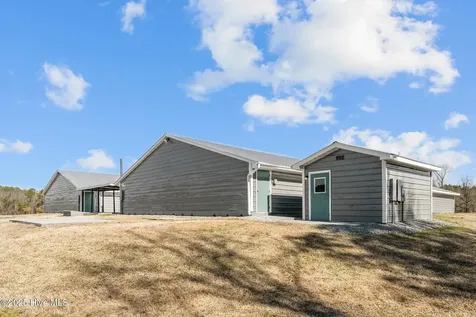9572 Highway 41 Pink Hill NC 28572