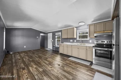 9572 Highway 41 Pink Hill NC 28572
