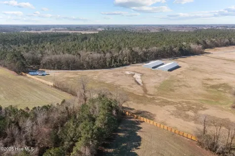 9572 Highway 41 Pink Hill NC 28572