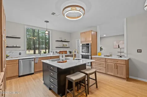 17 Mcmichael Drive Pinehurst NC 28374