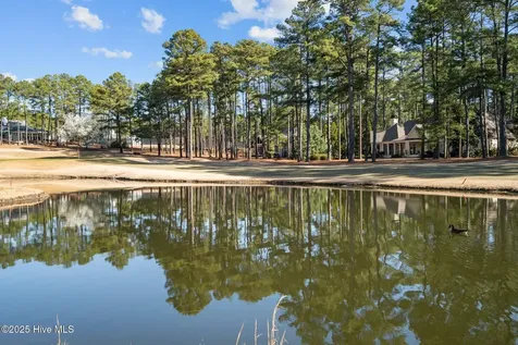 17 Mcmichael Drive Pinehurst NC 28374