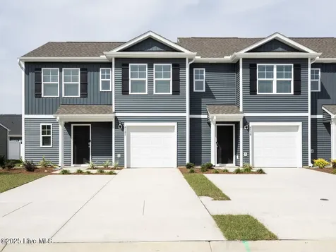 124 N Grassland Road Surf City NC 28445