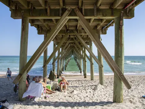 134 N Grassland Road Surf City NC 28445