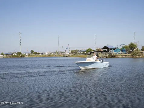 134 N Grassland Road Surf City NC 28445