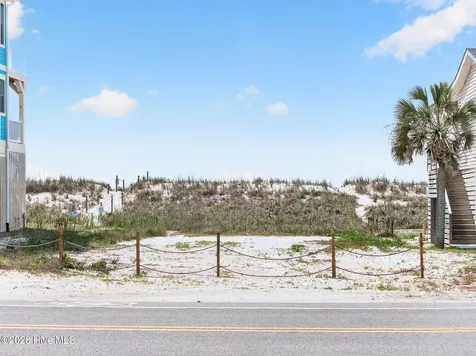 4913 E Beach Drive Oak Island NC 28465