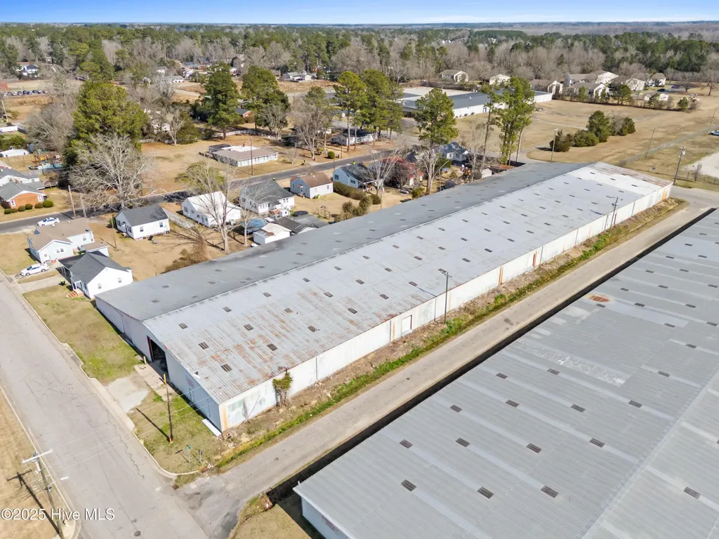 211 S Canal Street Whiteville NC 28472