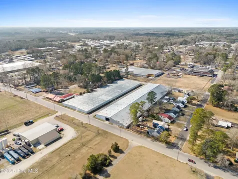 211 S Canal Street Whiteville NC 28472