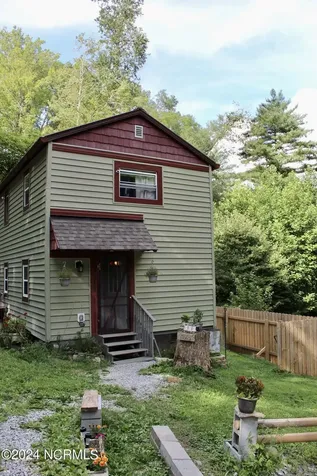 574 Pine Creek Road Cullowhee NC 28723