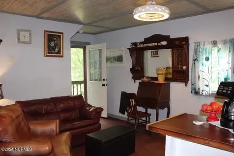 574 Pine Creek Road Cullowhee NC 28723
