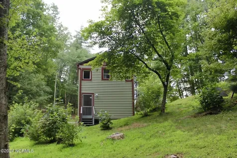 574 Pine Creek Road Cullowhee NC 28723