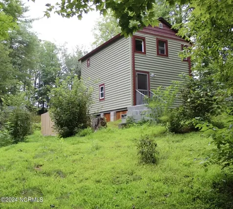 574 Pine Creek Road Cullowhee NC 28723