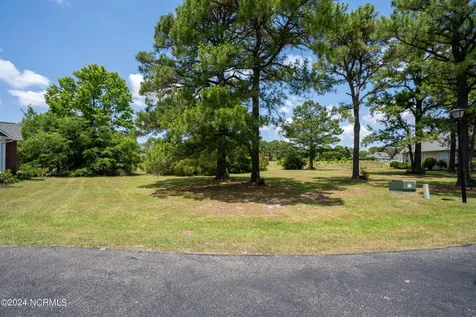4222 W Tanager Court SE Southport NC 28461