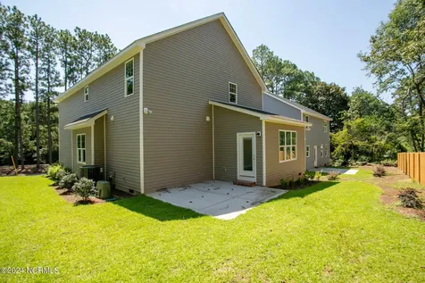 519 N Sycamore Street Aberdeen NC 28315
