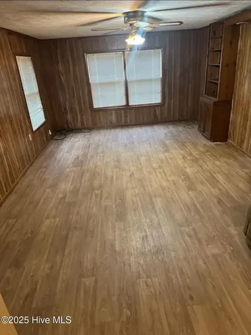 714 Walnut Street Laurinburg NC 28352