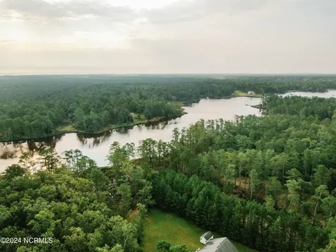 3 Alexander Drive Belhaven NC 27810