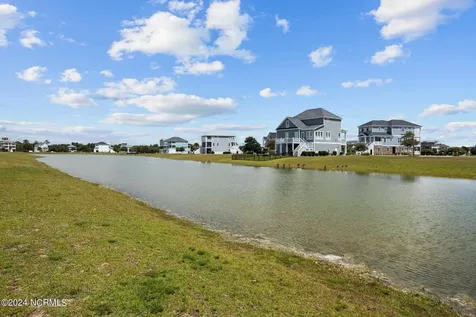 343 Kensington Place Newport NC 28570