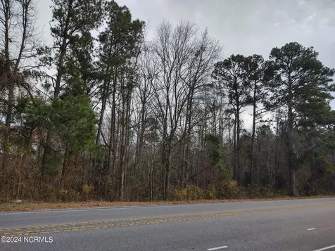 8 Highway 50 Holly Ridge NC 28445