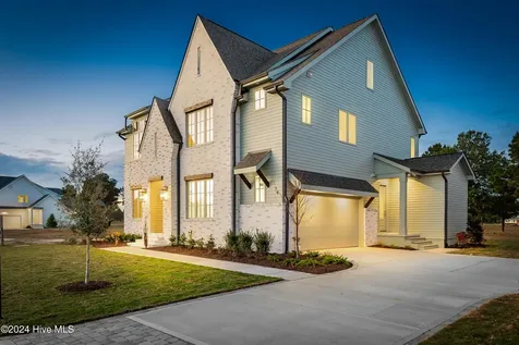 76 Pine Tree Point Snow Hill NC 28580