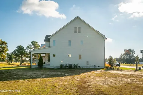 76 Pine Tree Point Snow Hill NC 28580