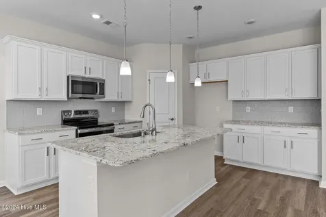607 Ashvale Lane SE Bolivia NC 28422