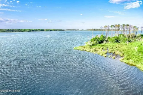 495 Ballast Point Oriental NC 28571
