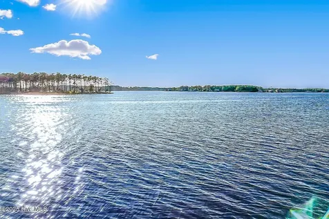 470 Ballast Point Oriental NC 28571