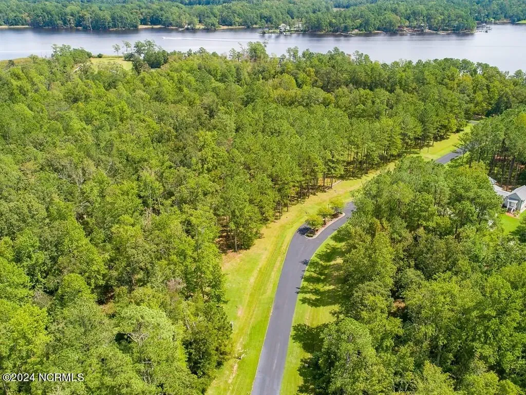 67 Highland Avenue Grantsboro NC 28529