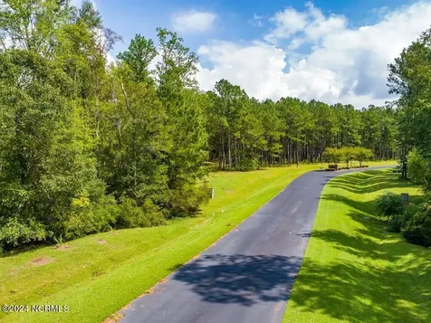 67 Highland Avenue Grantsboro NC 28529