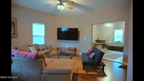 511 Blades Avenue New Bern NC 28560