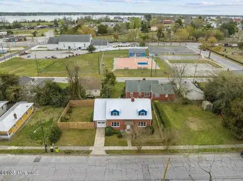 916 Bern Street New Bern NC 28560