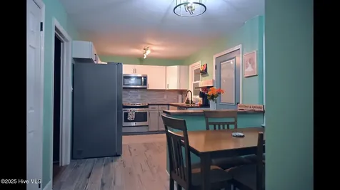 916 Bern Street New Bern NC 28560