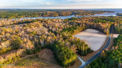 821 Bennett Neck Road Grantsboro NC 28529