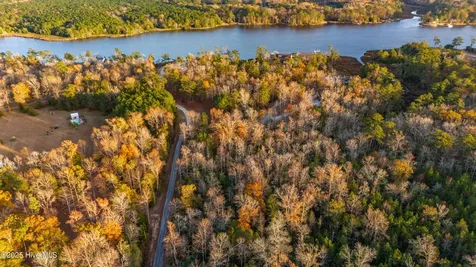 821 Bennett Neck Road Grantsboro NC 28529