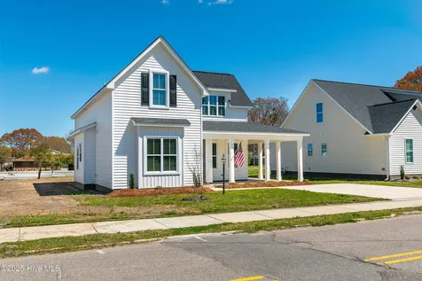 3842 W Wilson Street Farmville NC 27828