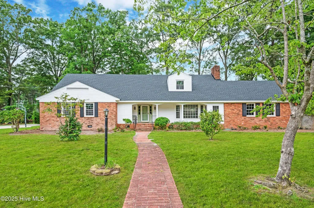 306 Granville Drive Greenville NC 27858