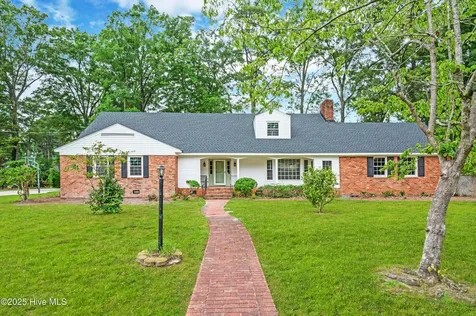 306 Granville Drive Greenville NC 27858