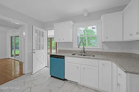 306 Granville Drive Greenville NC 27858