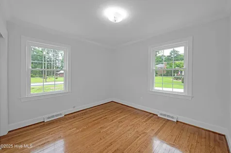 306 Granville Drive Greenville NC 27858
