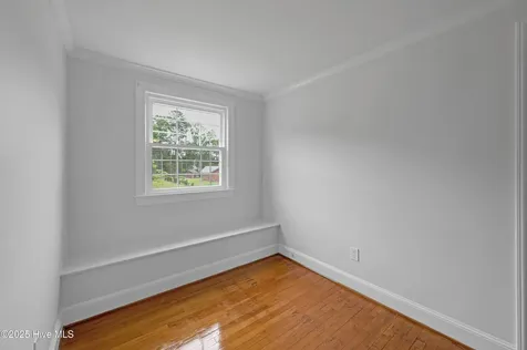 306 Granville Drive Greenville NC 27858