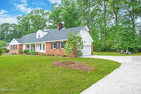 306 Granville Drive Greenville NC 27858