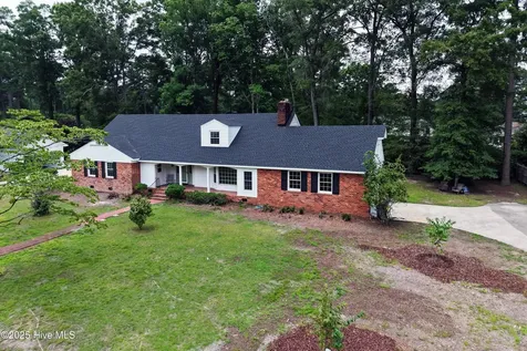 306 Granville Drive Greenville NC 27858