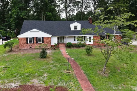 306 Granville Drive Greenville NC 27858