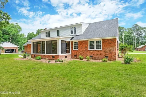 306 Granville Drive Greenville NC 27858